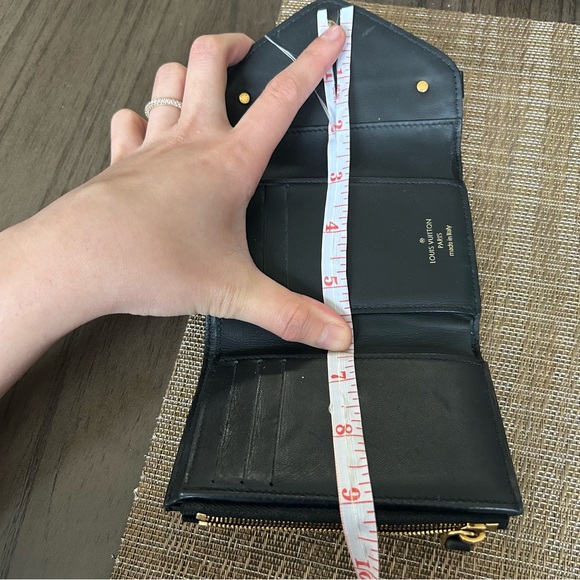 Louis Vuitton New Wave Quilted Trifold Wallet - Picture 4 of 16